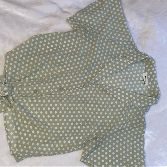 Monteau Los Angeles,  size large, tie up t-shirt - Picture 2 of 3